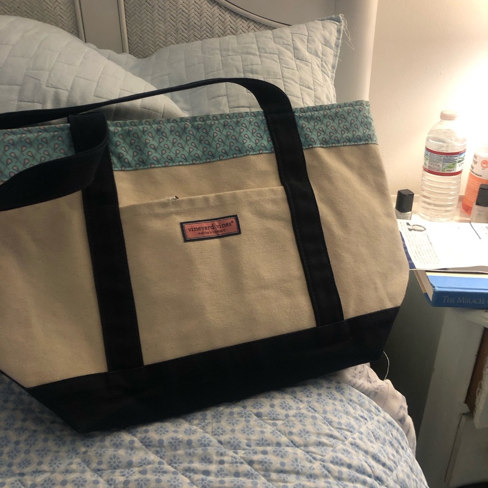 Vineyard Vines canvas tote